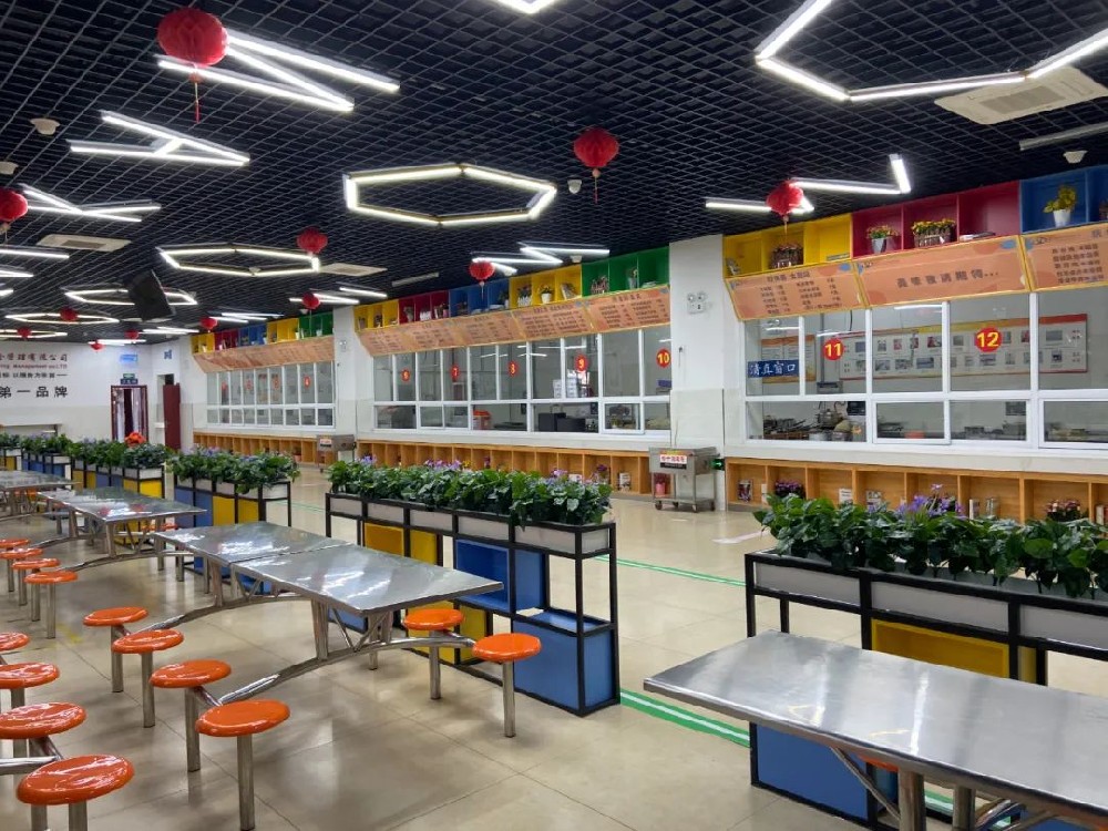 学生餐厅